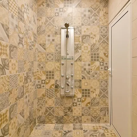 Flats With Parking Appartamento