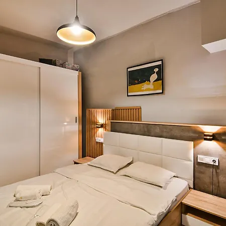 Flats With Parking Appartement