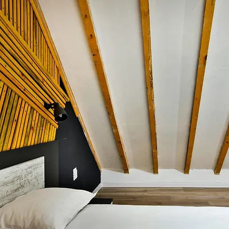 Flats With Parking Appartamento