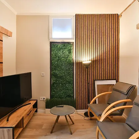 아파트 Flats With Parking